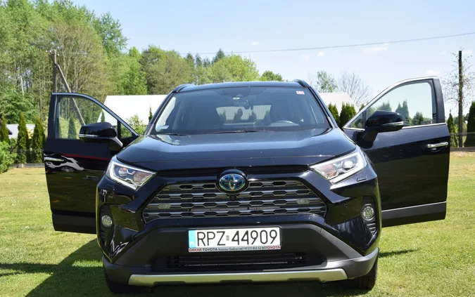 toyota rav4 Toyota RAV4 cena 159000 przebieg: 60000, rok produkcji 2020 z Sulejów